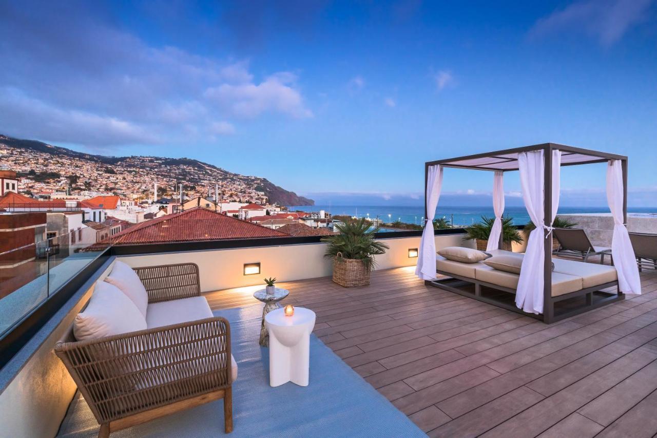 Готель Barcelo Funchal Oldtown Екстер'єр фото The hotel's rooftop