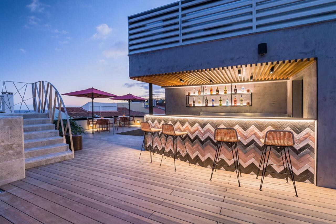 Готель Barcelo Funchal Oldtown Екстер'єр фото Rooftop bar