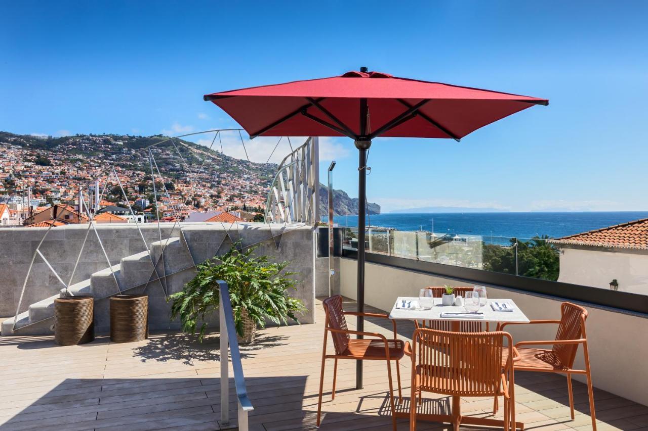 Готель Barcelo Funchal Oldtown Екстер'єр фото The Terrace at the Hotel